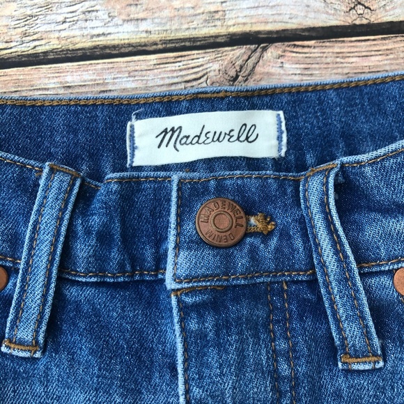 Madewell High-Rise Denim Shorts in Glenoaks Wash - Picture 4 of 7